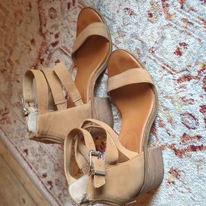 Jessica Simpson strapped chunky heel